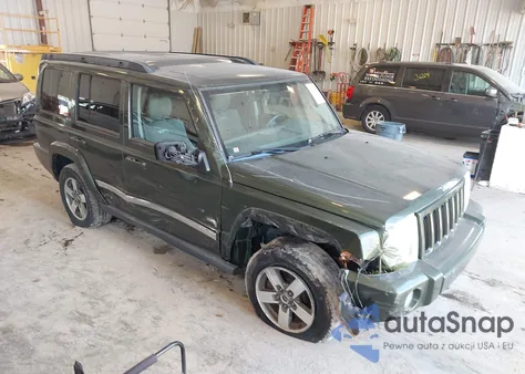 2006 Jeep Commander из США, поврежденный, VIN 1J8HG48K76C332318